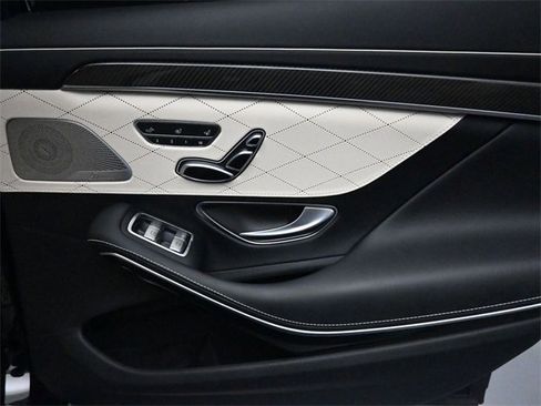 Used 2019 Mercedes-Benz S 63 AMG S 4MATIC Sedan image 27