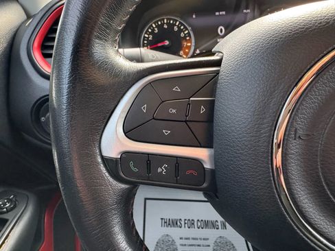 Used 2016 Jeep Renegade Trailhawk image 22