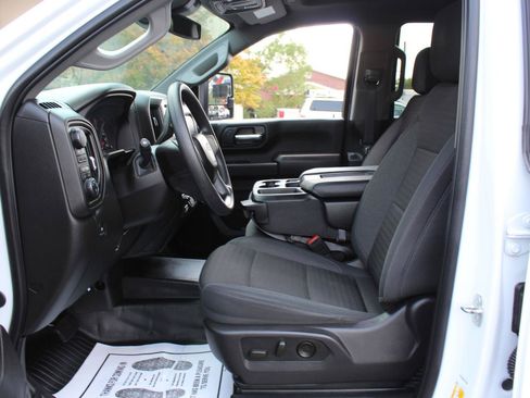 Used 2024 Chevrolet Silverado 2500 W/T w/ WT Convenience Package AWD/4WD image 21
