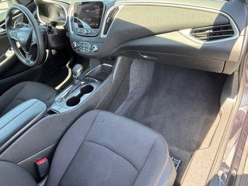 Used 2023 Chevrolet Malibu LT FWD image 10
