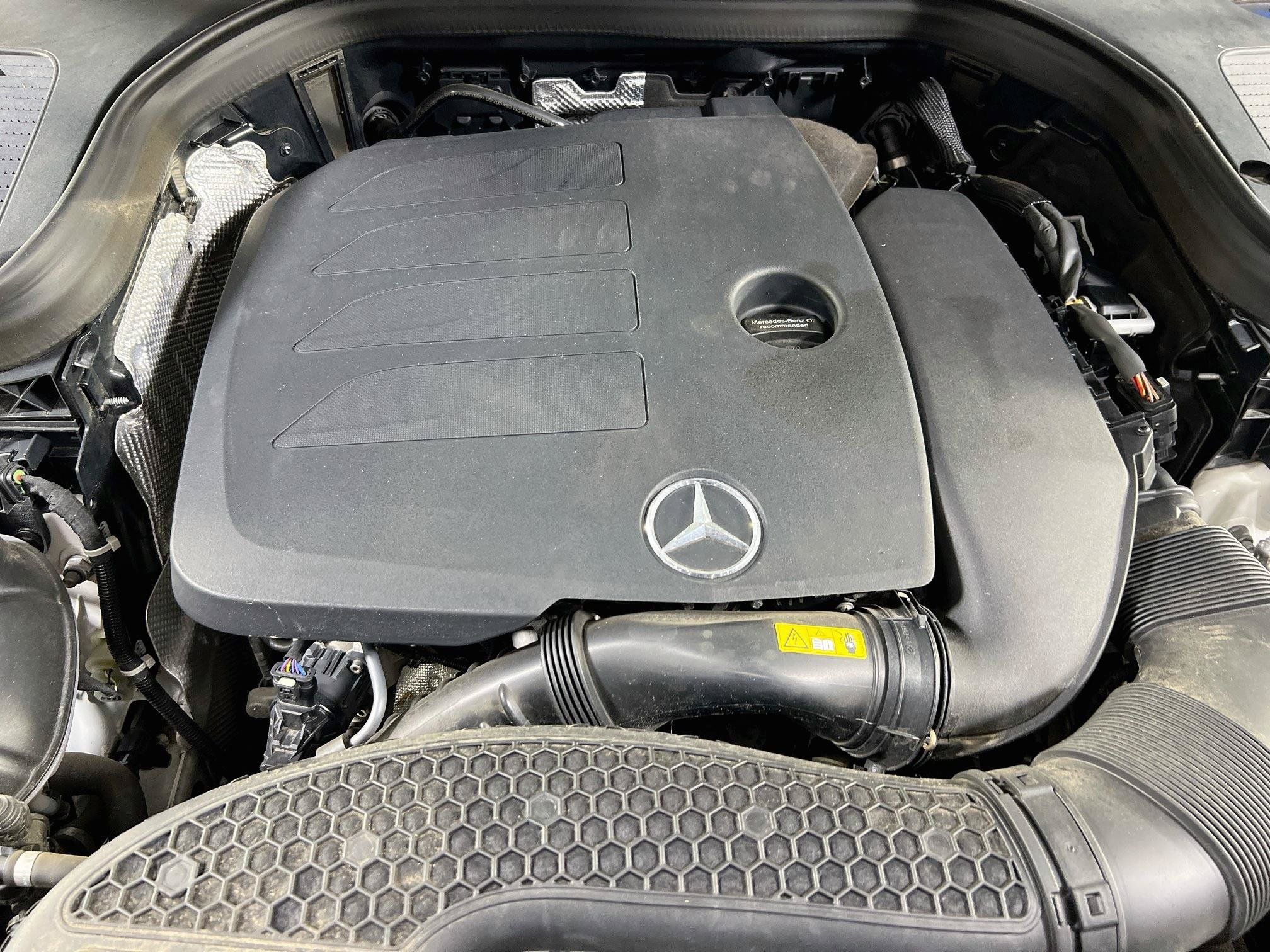 Used 2022 Mercedes-Benz GLC 300 4MATIC image 29