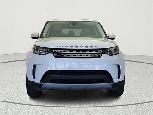 Used 2017 Land Rover Discovery HSE image 2