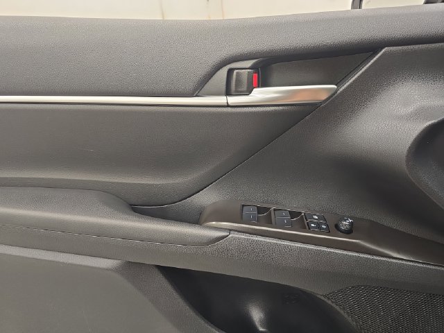 Used 2024 Toyota Camry LE FWD image 30