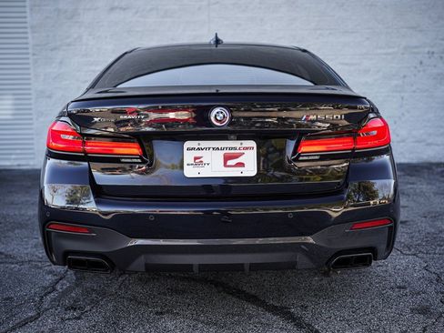 Used 2023 BMW M550i xDrive w/ Dynamic Handling Package image 13