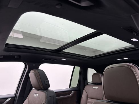 New 2026 GMC Acadia Denali Ultimate w/ LPO, Floor Liner Package AWD/4WD image 5