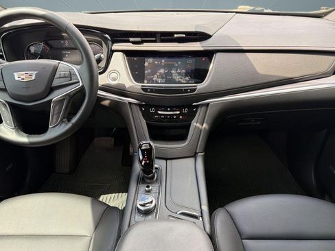 Certified 2024 Cadillac XT5 Luxury image 28