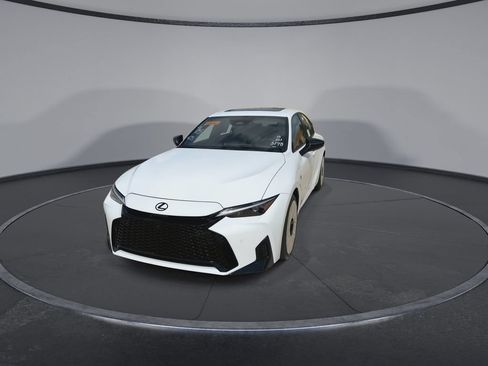 Used 2026 Lexus IS 350 F Sport w/ Accessory Package Z1 RWD image 4