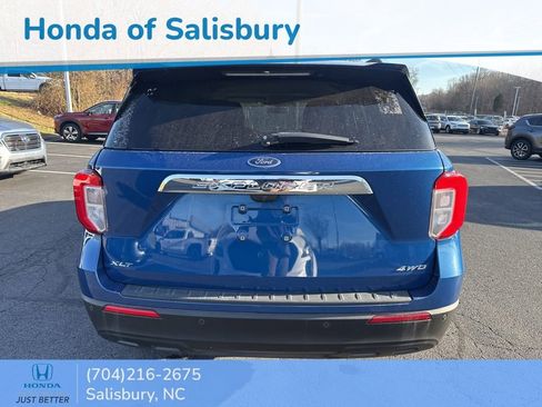 Used 2023 Ford Explorer XLT image 5