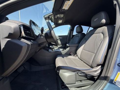 New 2026 Buick Envista Sport Touring image 17