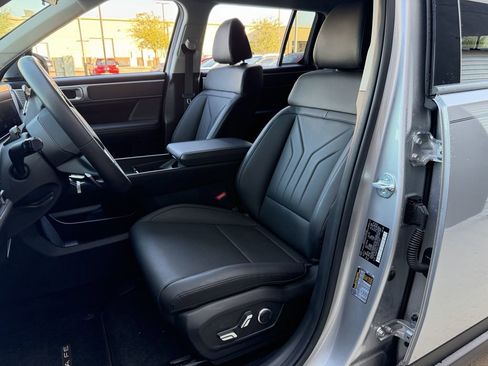 Used 2025 Hyundai Santa Fe SEL image 24