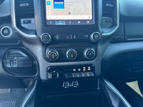 Used 2024 RAM 2500 Big Horn w/ Off Road Package AWD/4WD image 25
