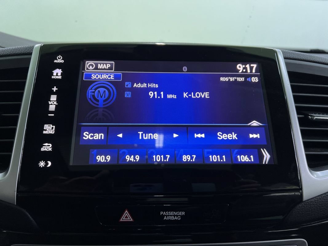 Used 2017 Honda Pilot Touring image 21
