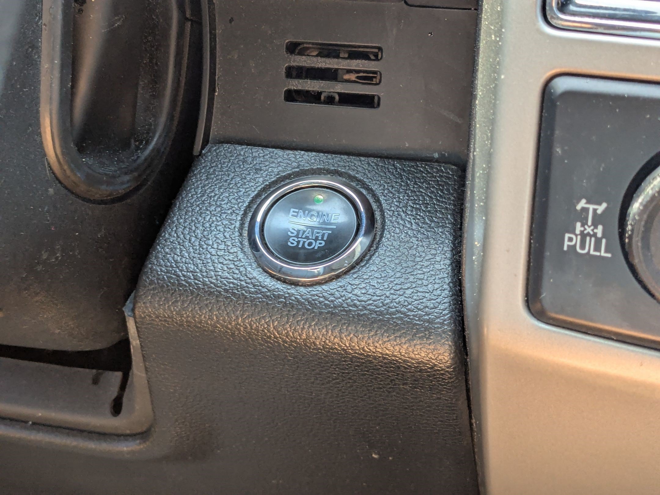 Used 2020 Ford F150 Lariat w/ FX4 Off-Road Package AWD/4WD image 22