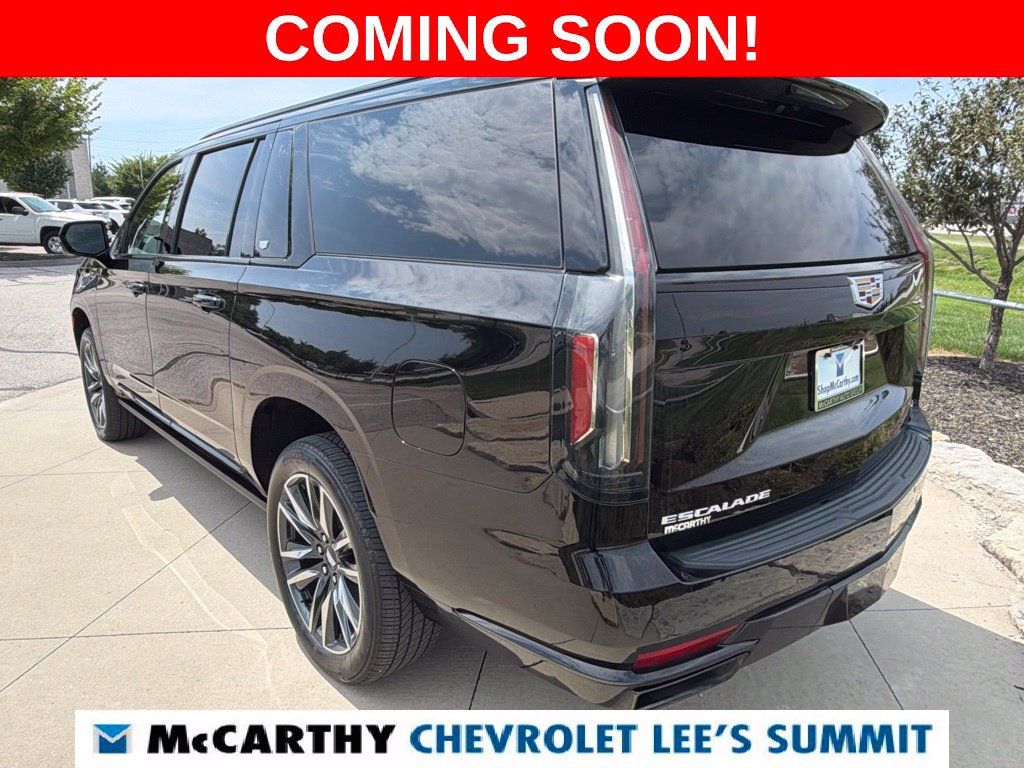 Used 2023 Cadillac Escalade ESV Sport w/ Touring Package AWD/4WD image 13