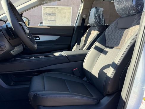 New 2026 Nissan Murano Platinum image 16