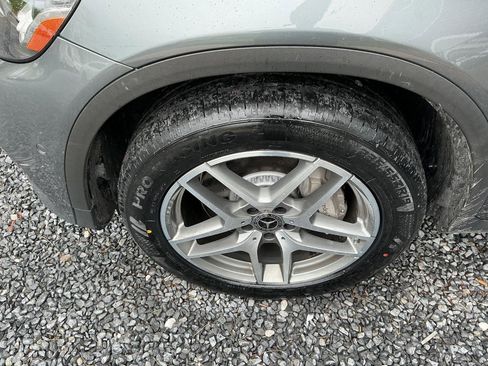Used 2019 Mercedes-Benz GLC 300 4MATIC image 27
