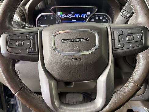 Used 2020 GMC Sierra 3500 Denali w/ Denali Ultimate Package image 16