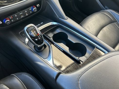 Used 2021 Buick Enclave Avenir image 23