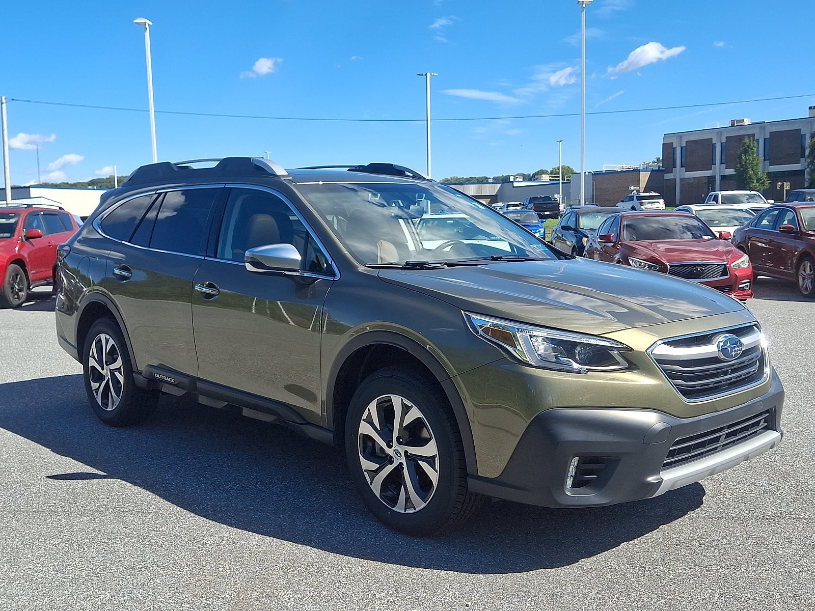 Used 2022 Subaru Outback Touring XT AWD/4WD image 3