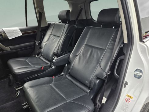 Used 2018 Lexus GX 460 Premium AWD/4WD image 27