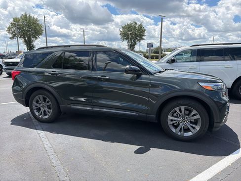 Certified 2022 Ford Explorer XLT w/ Equipment Group 202A RWD image 2