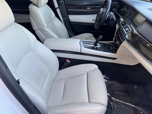 Used 2013 BMW 750Li 750Li image 21