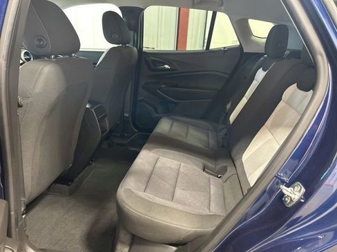 Used 2024 Chevrolet Trax LS w/ LS Convenience Package image 12