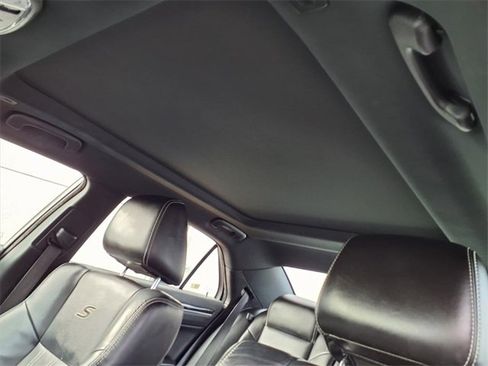 Used 2022 Chrysler 300 S image 15