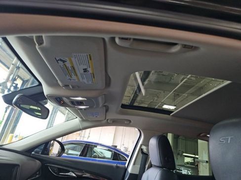 Used 2023 Buick Envision Essence w/ Sport Touring Package AWD/4WD image 15