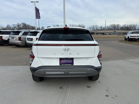 New 2026 Hyundai Kona SEL Premium image 9