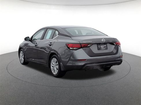 Used 2021 Nissan Sentra S image 7