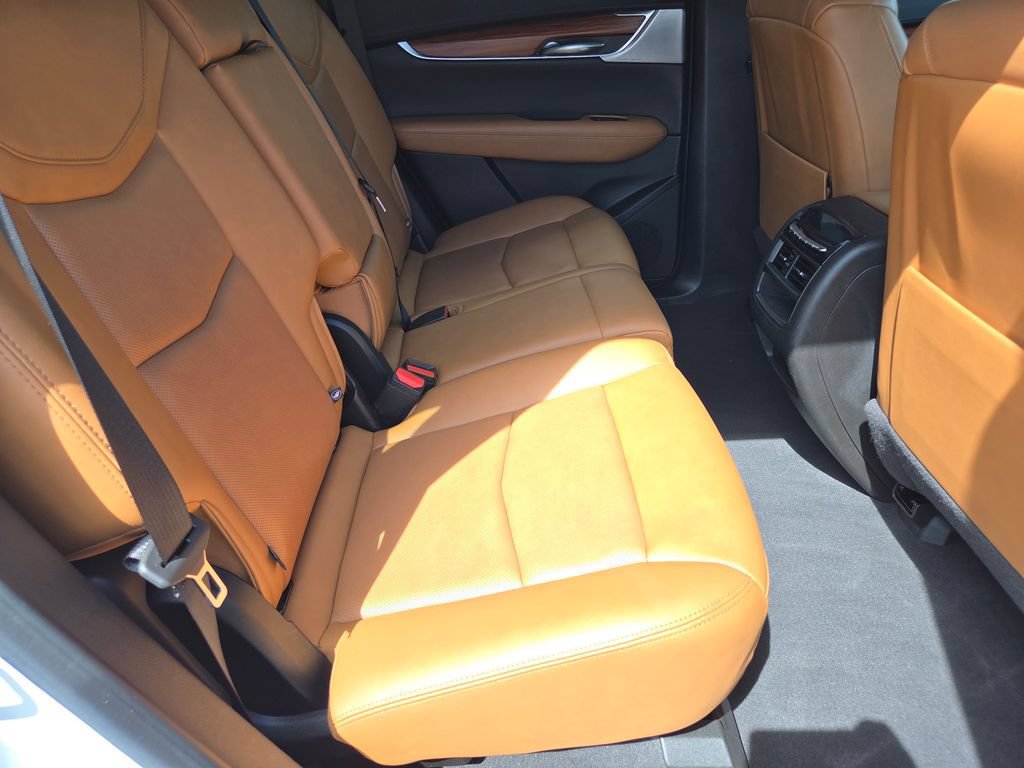 Used 2023 Cadillac XT5 Premium Luxury AWD/4WD image 5