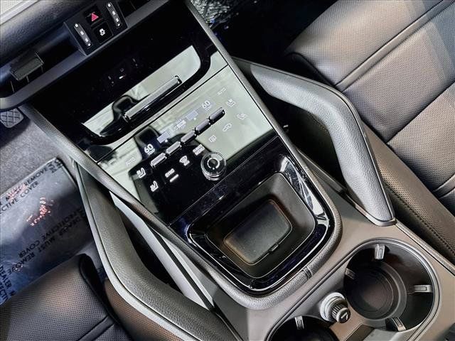 Certified 2026 Porsche Cayenne Coupe AWD/4WD image 18