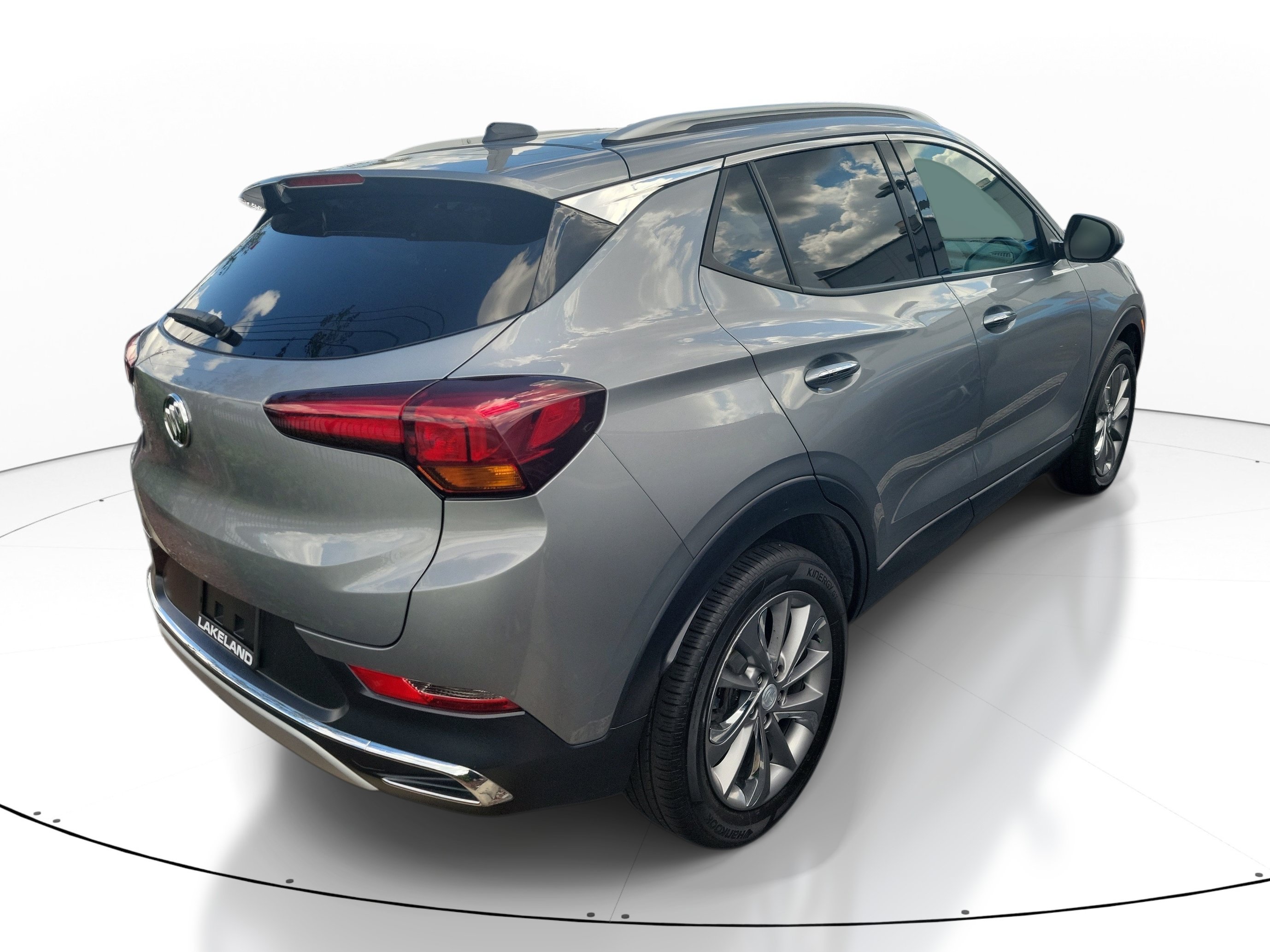 Used 2023 Buick Encore GX Essence w/ Experience Buick Package FWD image 5