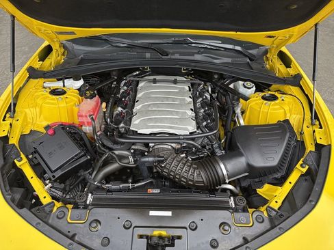 Used 2018 Chevrolet Camaro SS image 23