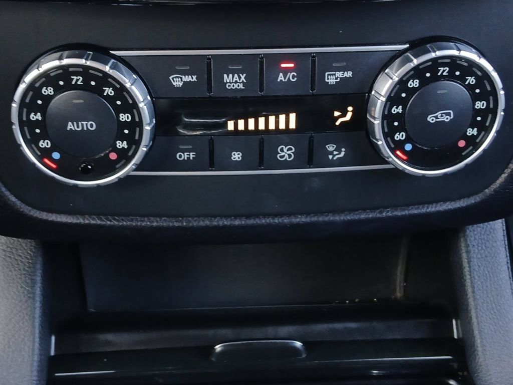Used 2017 Mercedes-Benz GLE 350 4MATIC image 4
