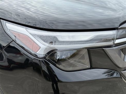 Certified 2025 Subaru Forester Limited image 8