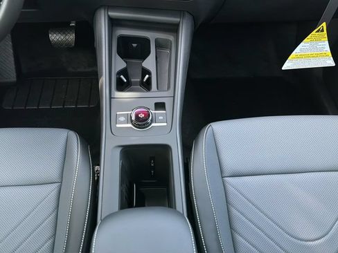 New 2026 Volkswagen Tiguan SE FWD image 20