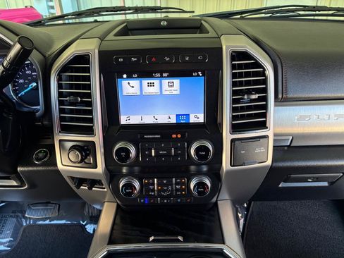 Used 2019 Ford F350 Platinum w/ Platinum Ultimate Package AWD/4WD image 21