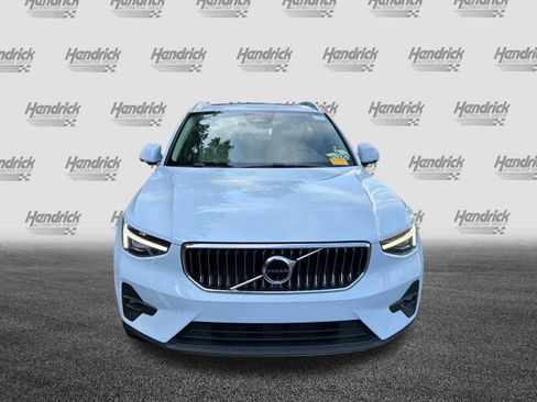Certified 2024 Volvo XC40 B5 Ultimate w/ Protection Package Premier AWD/4WD image 5