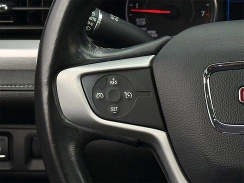 Used 2020 GMC Acadia SLE w/ Driver Convenience Package image 17