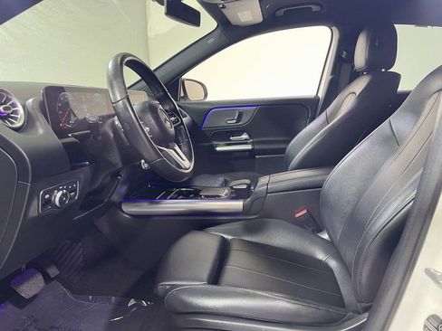 Used 2021 Mercedes-Benz GLA 250 w/ Premium Package image 14