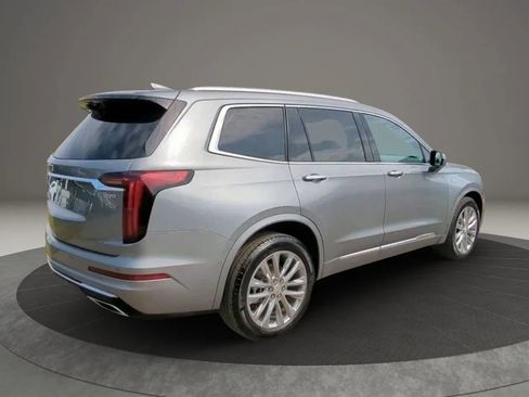 Used 2024 Cadillac XT6 Premium Luxury w/ Technology Package AWD/4WD image 5