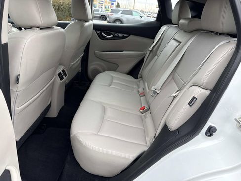 Used 2022 Nissan Rogue Sport SL w/ Premium Package image 28