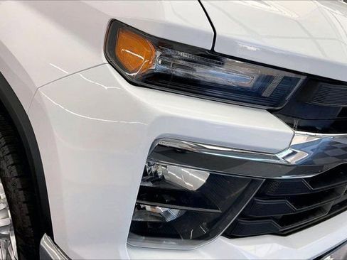 Used 2024 Chevrolet Silverado 2500 LT image 28