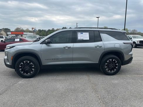 Used 2025 Chevrolet Traverse Z71 w/ Driver Confidence Package image 5