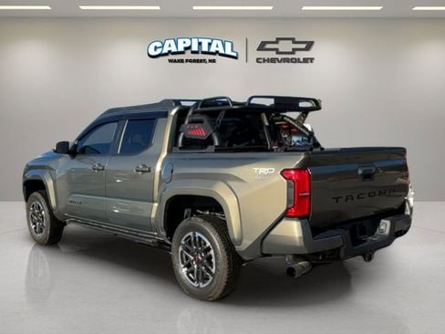 Used 2024 Toyota Tacoma TRD Sport image 3
