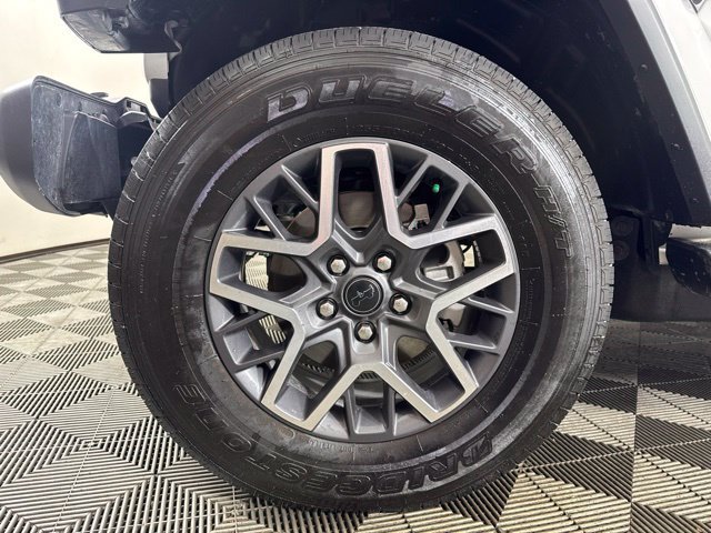 Used 2026 Jeep Wrangler Unlimited Sahara AWD/4WD image 10