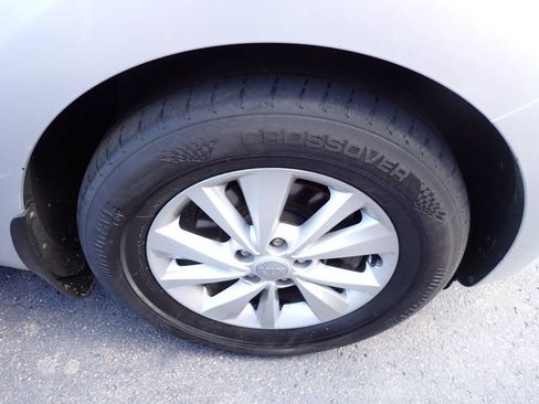 Used 2016 Kia Sedona L FWD image 11