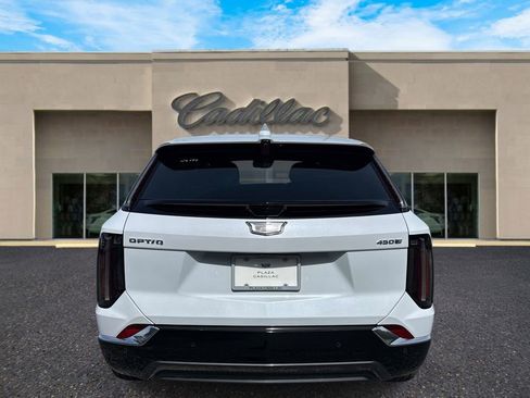 New 2026 Cadillac Optiq Luxury 2 RWD image 4